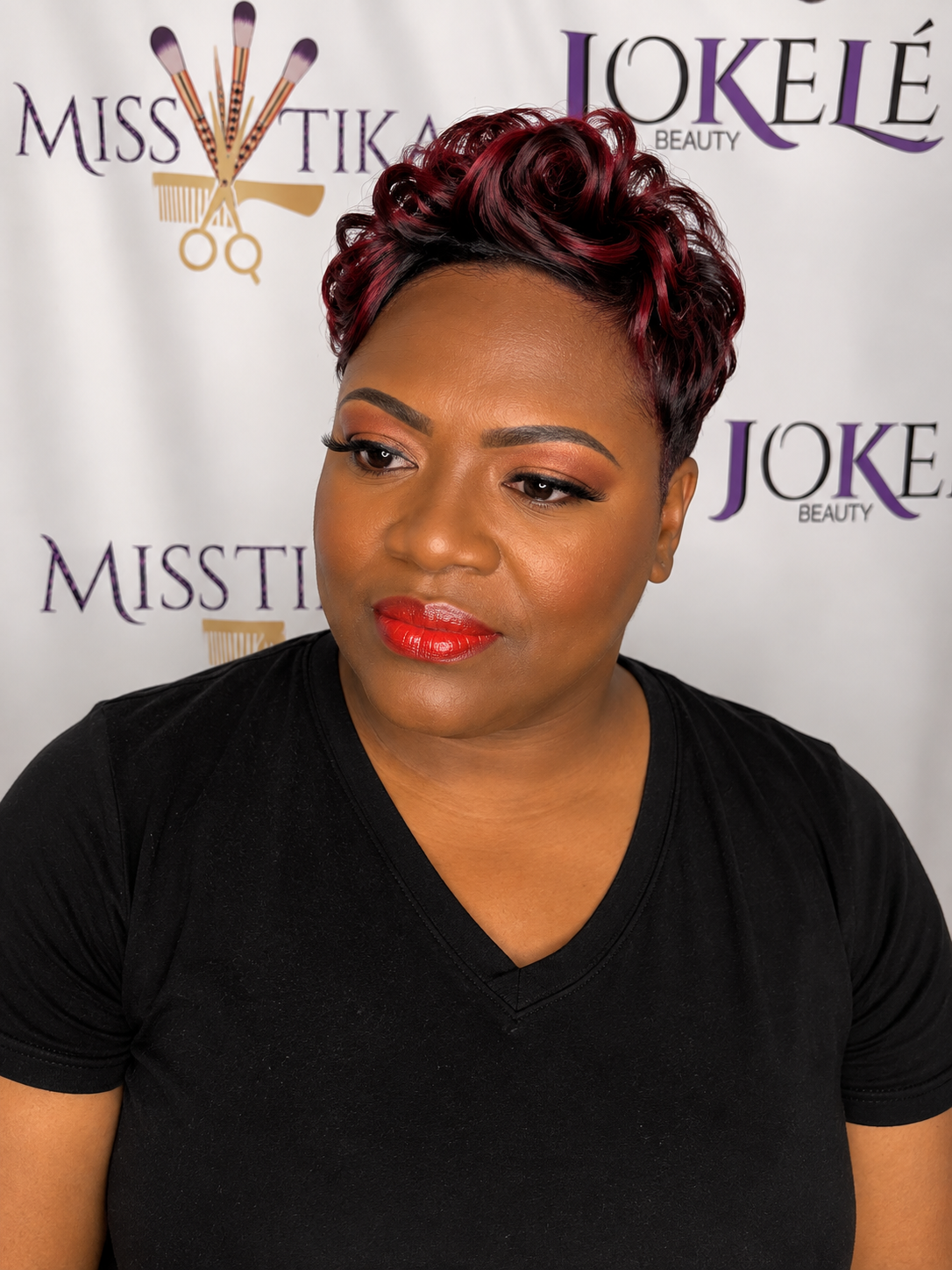Warm tones & a glossy finish — makeup by Miss Tika